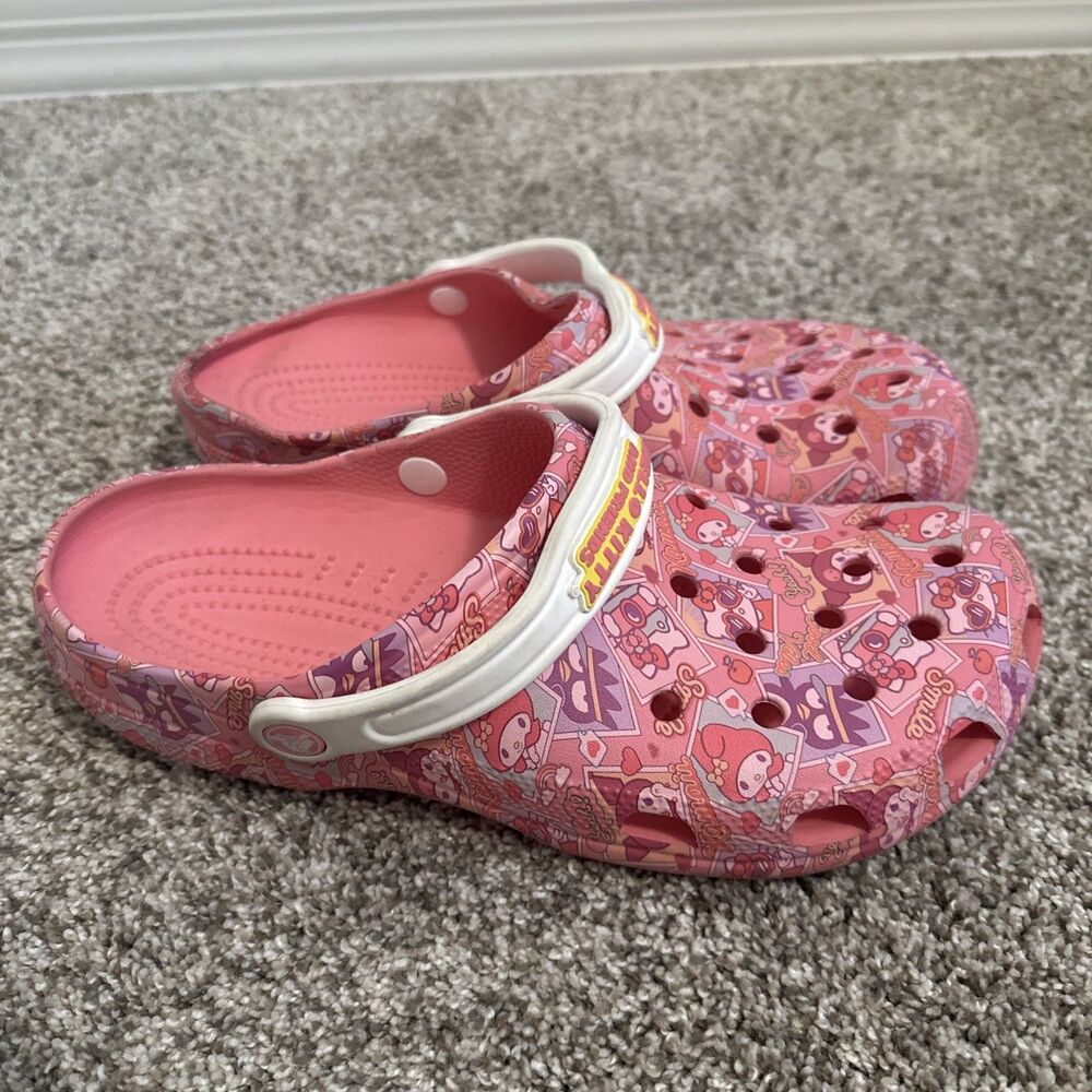 Crocs Classic Hello Kitty and Friends Pink/White Clogs Men’s Size 11